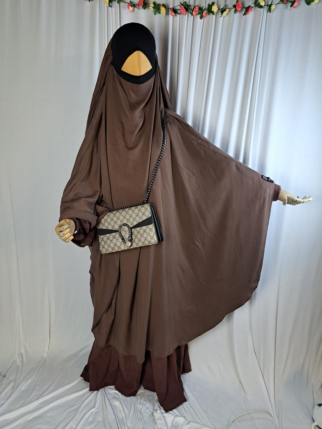 XXL Saliha Soft Tencel Khimar (mit Umhang)