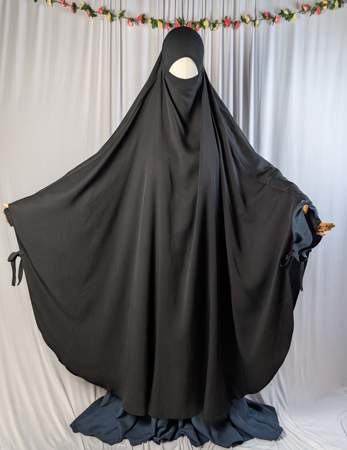 Abaya „Tencel Elegance“ – 4 m Saum